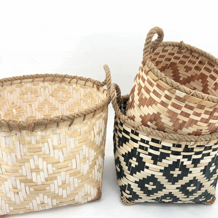 panier de bambou tressé pour salle de bain