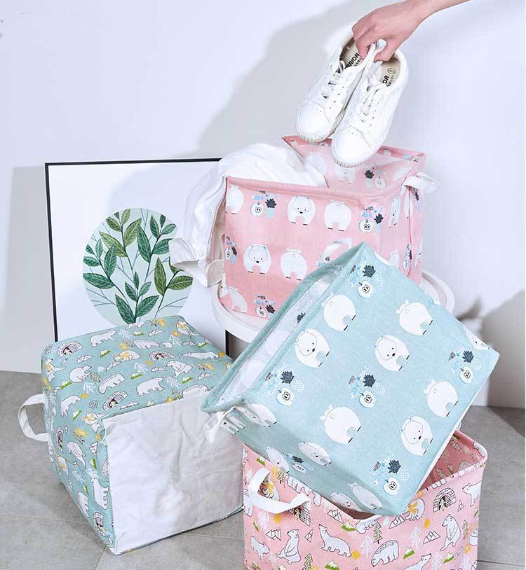 paniers de rangement verts et roses