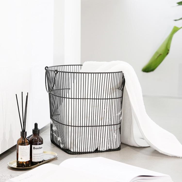Panier Design Carré en Métal Captio