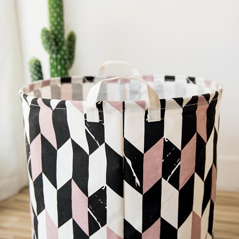panier à linge design rose noir et blanc