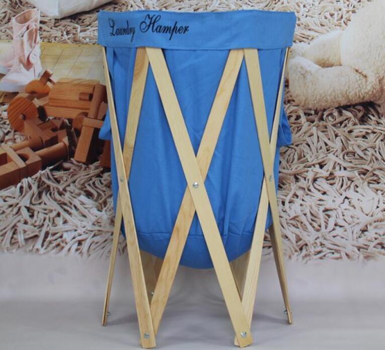 panier pour linge bleu clair