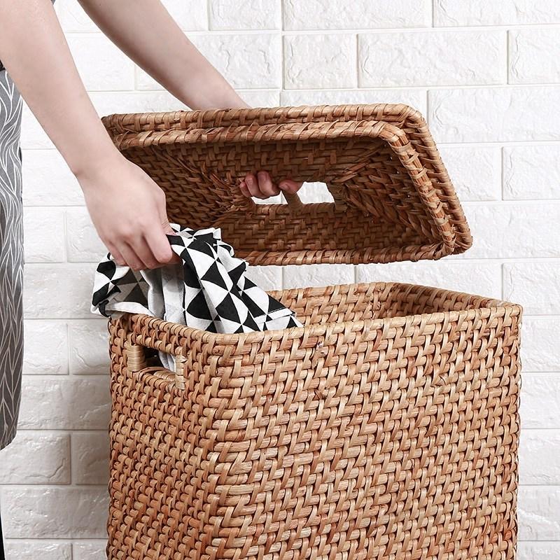 manne à Linge Rotin Tressé