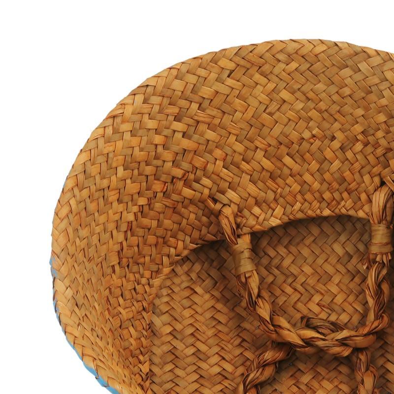 Panier plié fait de Jonc de Mer