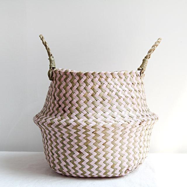 panier à linge rose tressé