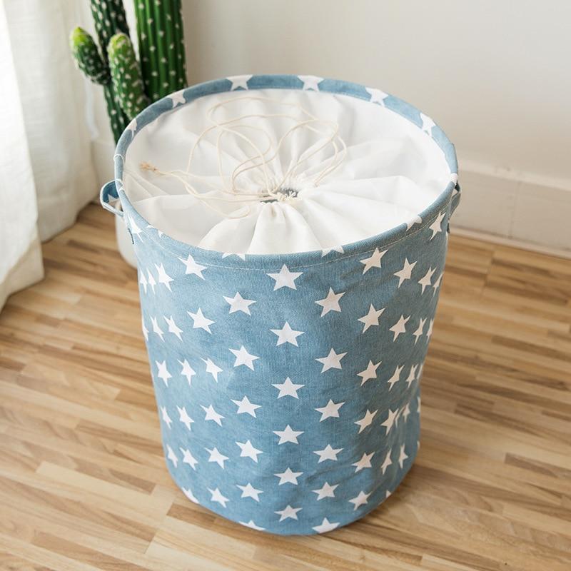 panier à linge et son filet de fermeture