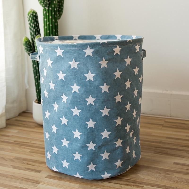 panier en tissu bleu et ses étoiles