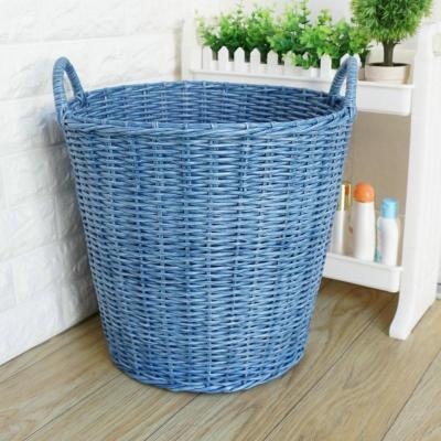 corbeille à linge tressé bleu