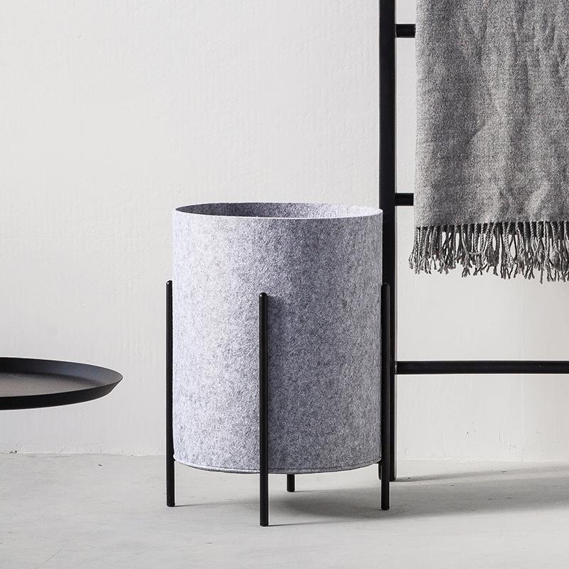 Panier sur Pied Design Gris
