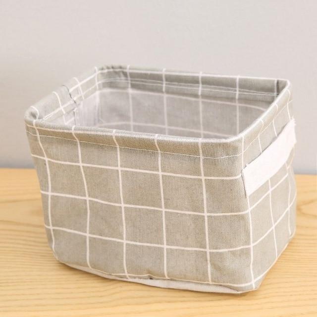 petit panier à linge rectangulaire