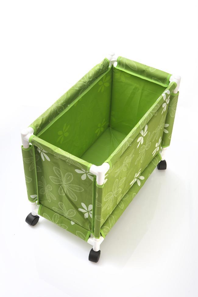 panier linge sur roulettes vert